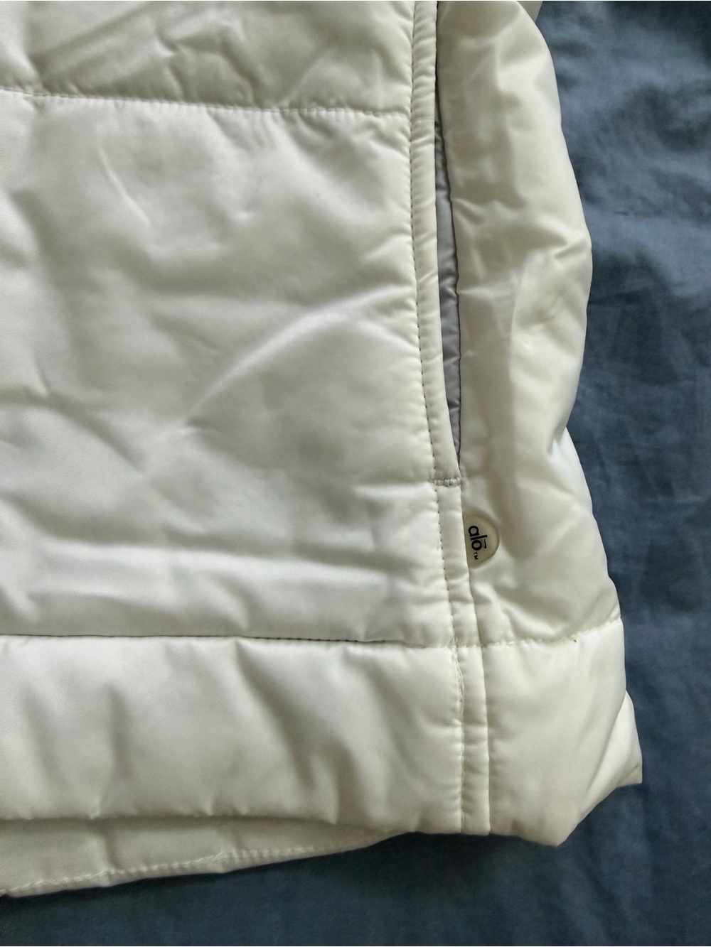 ALO x nvidia rare corporate employee swag White Quilted Sleeveless Puffer Vest - Picture 4 of 9